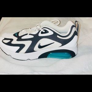 Men 2019 Air Max Infiniti 2 size 10